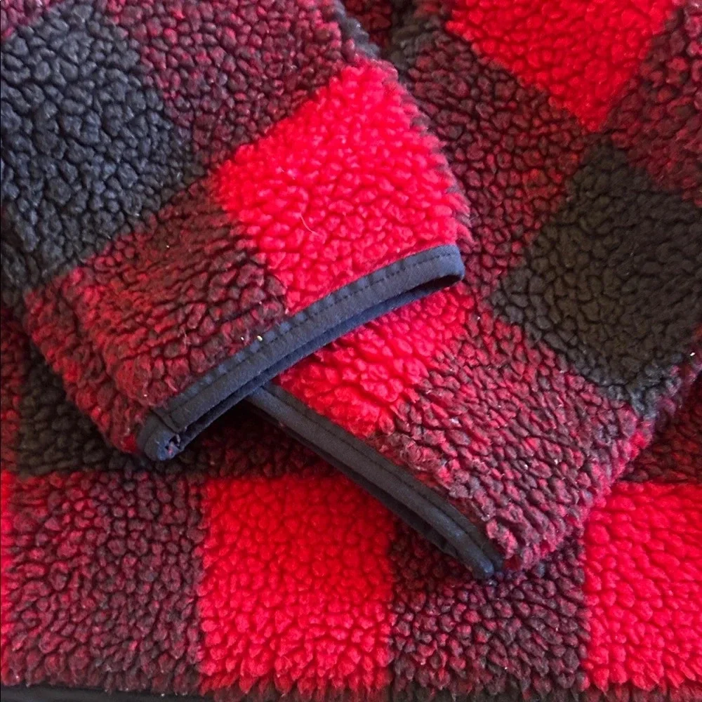 Abercrombie & Fitch Red Black Plaid Zip-Up Sweater | Cozy Fall Flannel Style Jac - Picture 4 of 7
